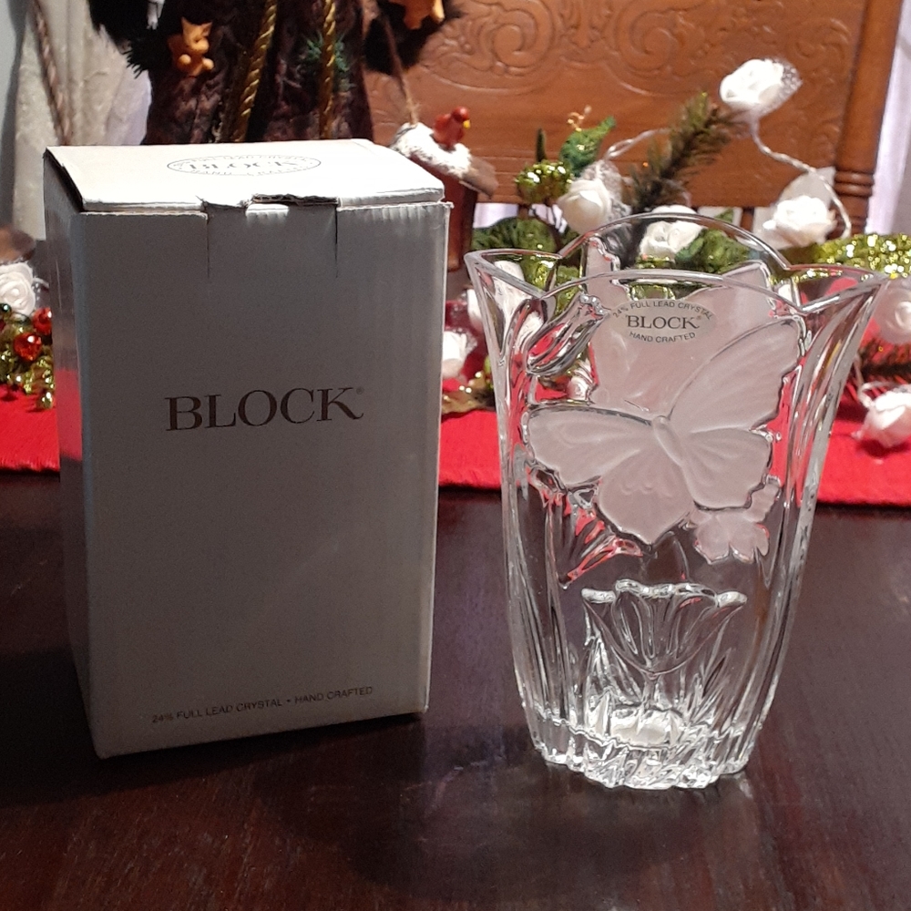 Block Meadow 7" Crystal Vase NIB